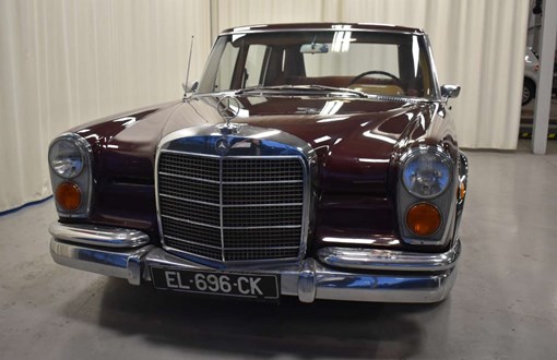 Mercedes-Benz 600